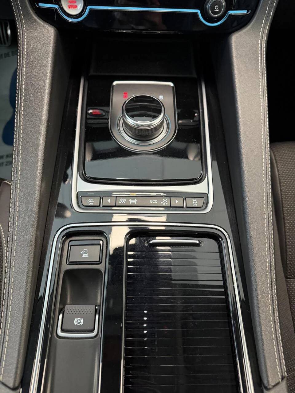 Hoofdafbeelding Jaguar F-PACE