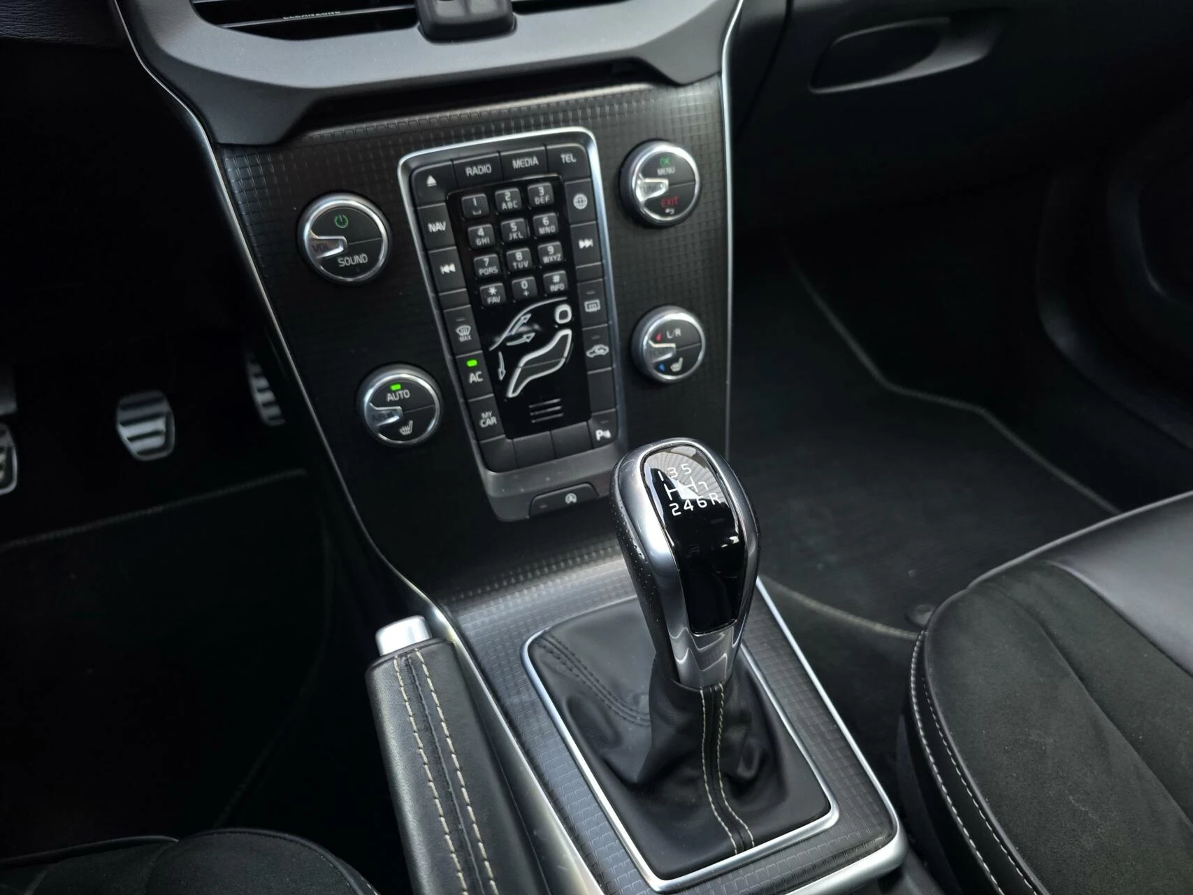 Hoofdafbeelding Volvo V40