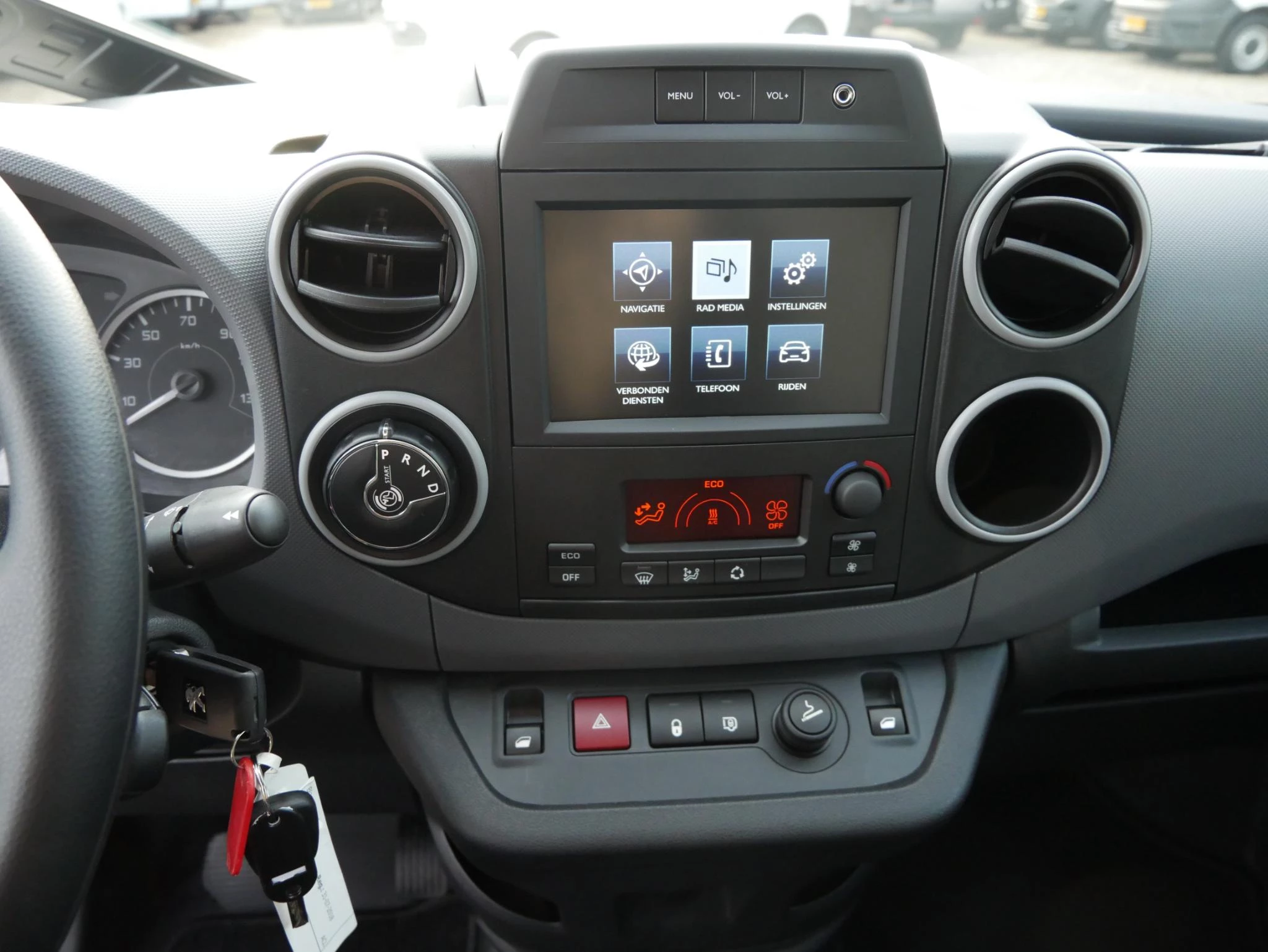 Hoofdafbeelding Peugeot Partner