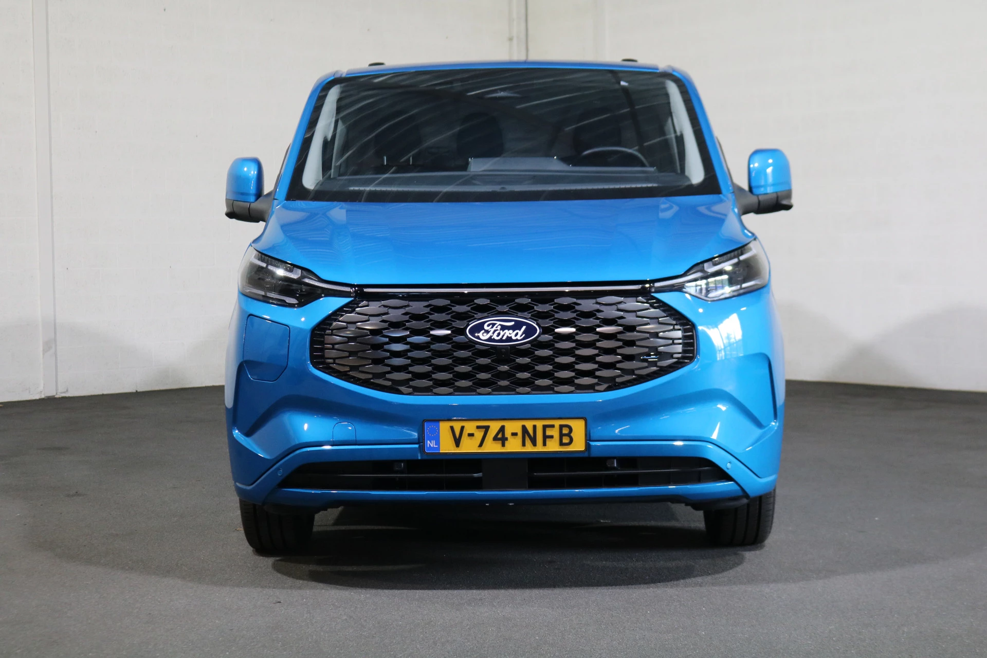 Hoofdafbeelding Ford E-Transit Custom