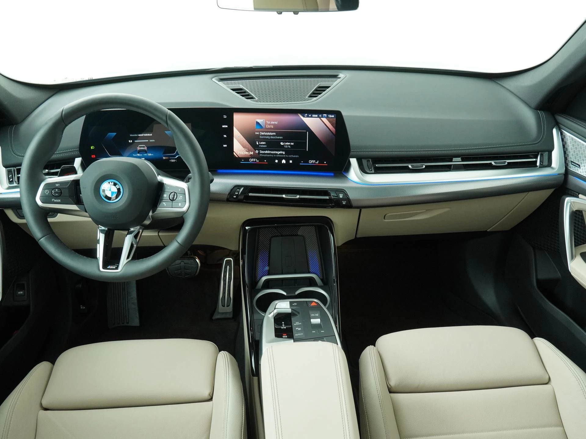 Hoofdafbeelding BMW iX1