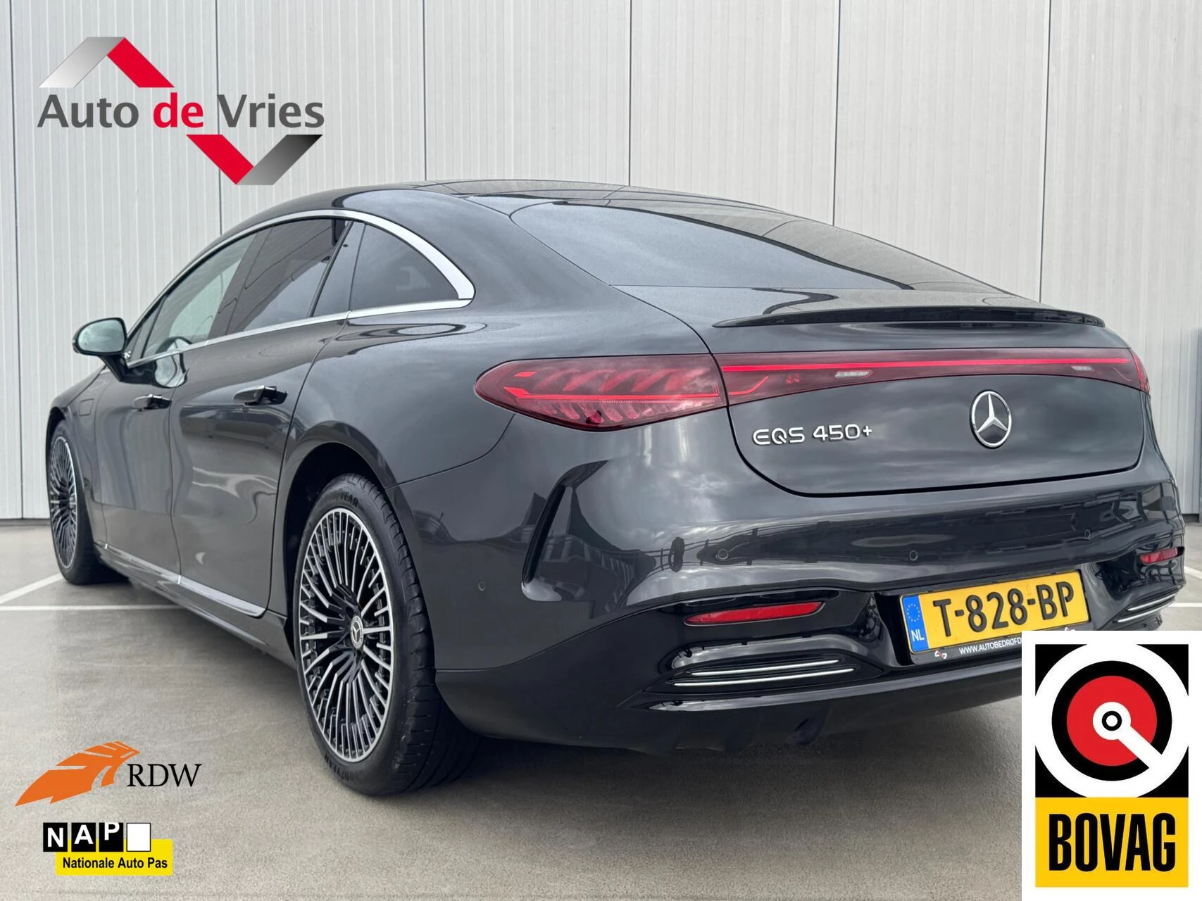 Hoofdafbeelding Mercedes-Benz EQS