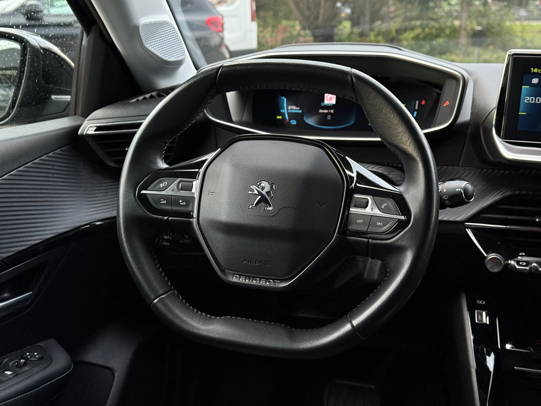 Hoofdafbeelding Peugeot e-208