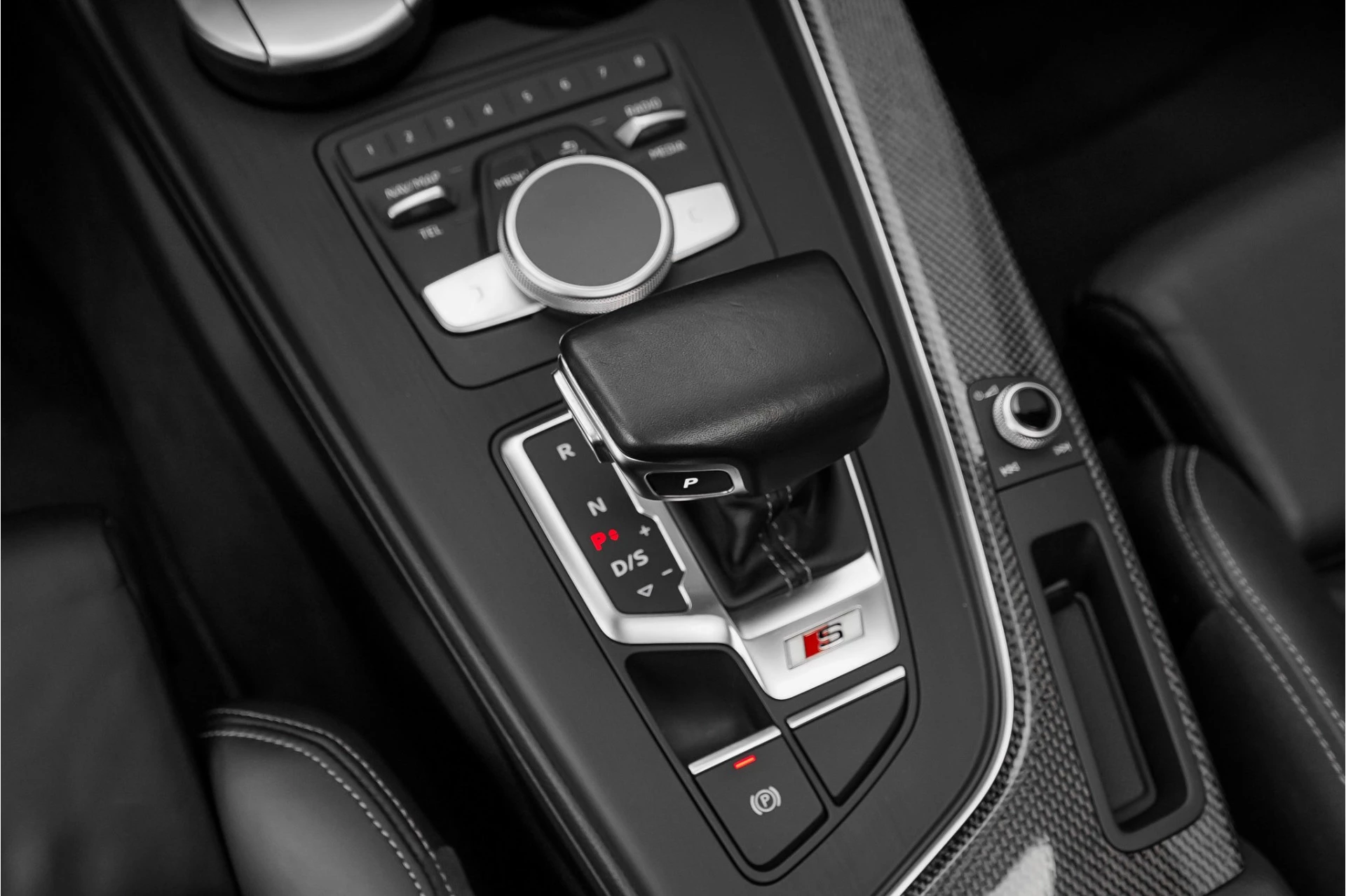 Hoofdafbeelding Audi S4