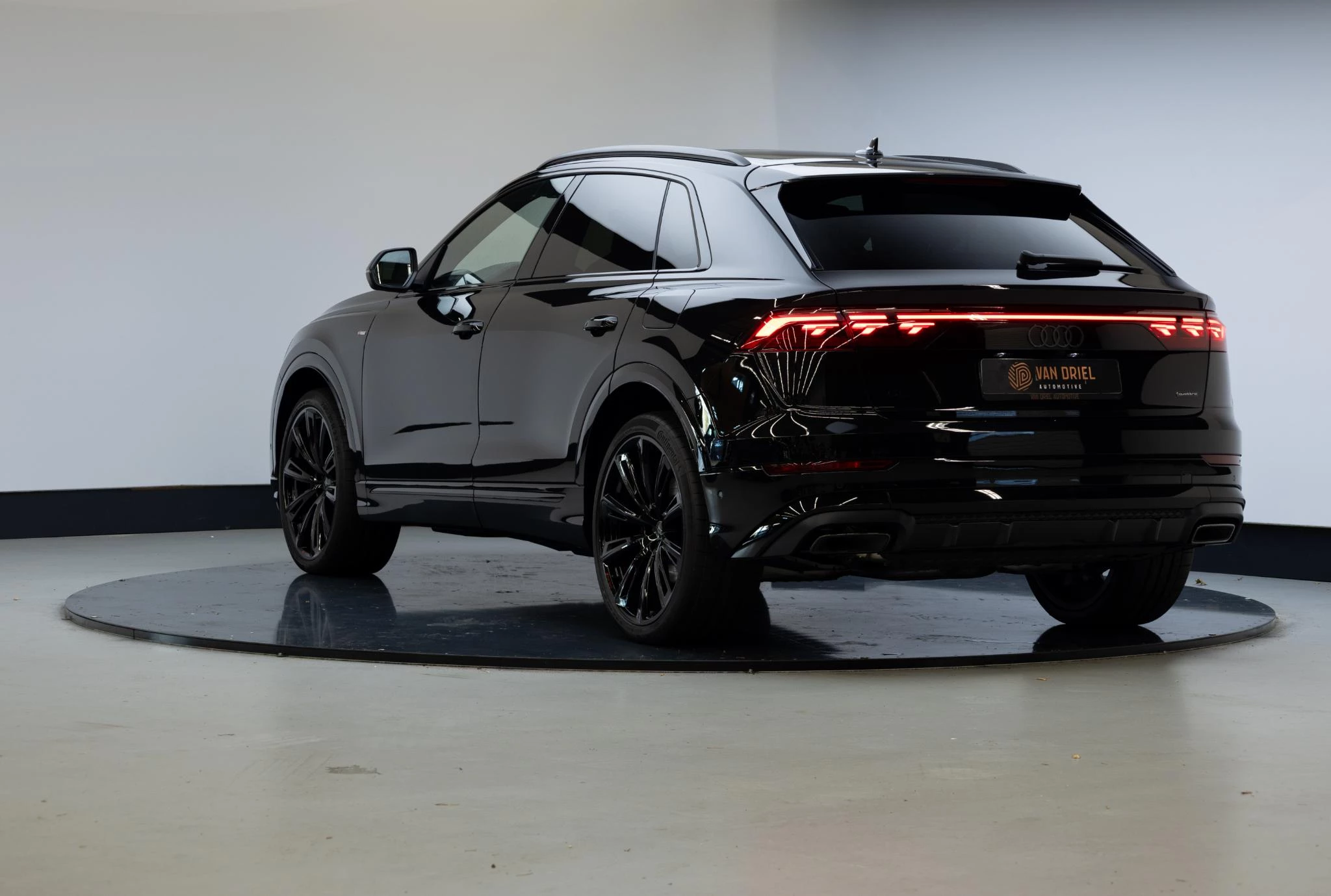 Hoofdafbeelding Audi Q8