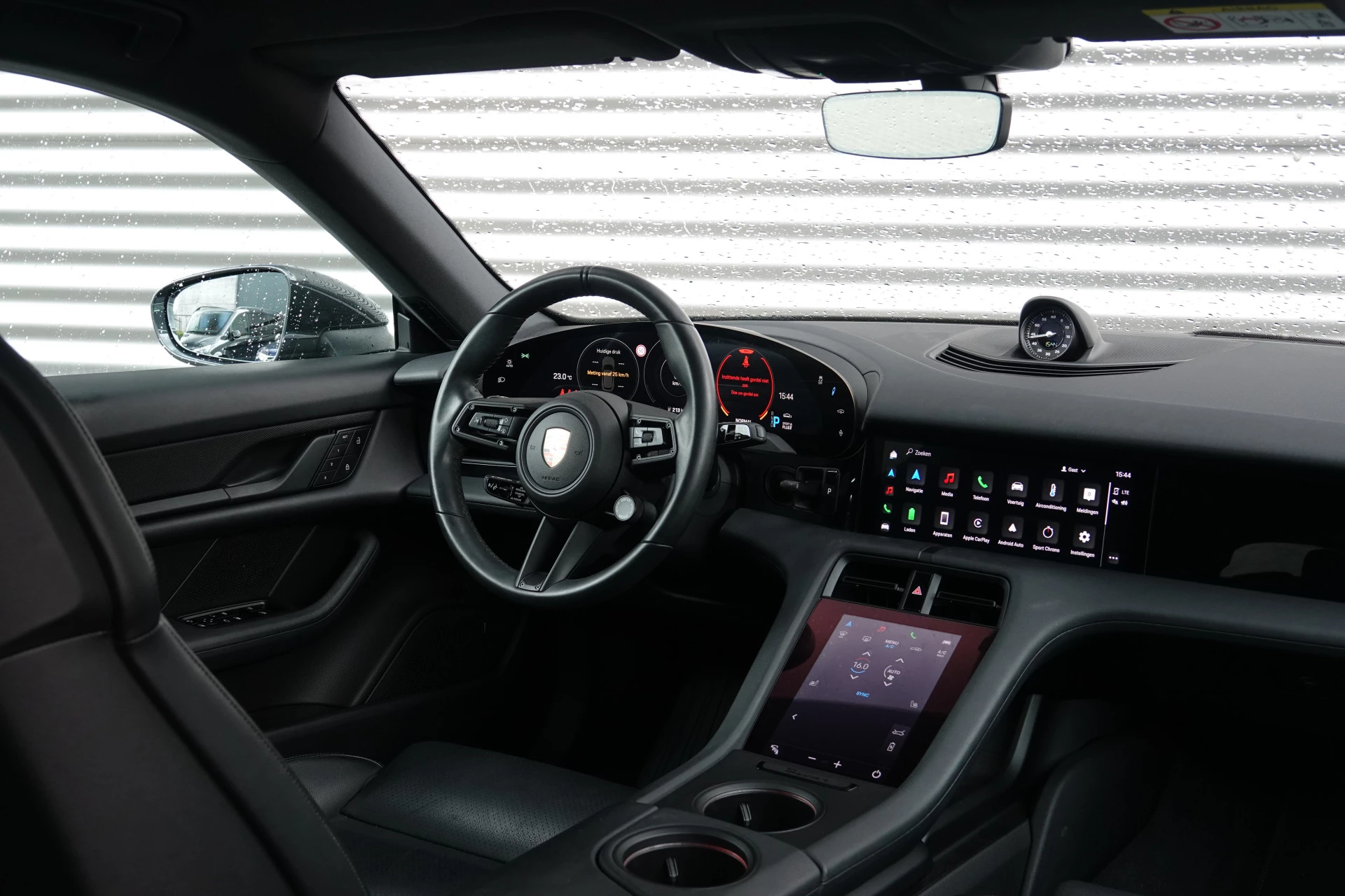 Hoofdafbeelding Porsche Taycan