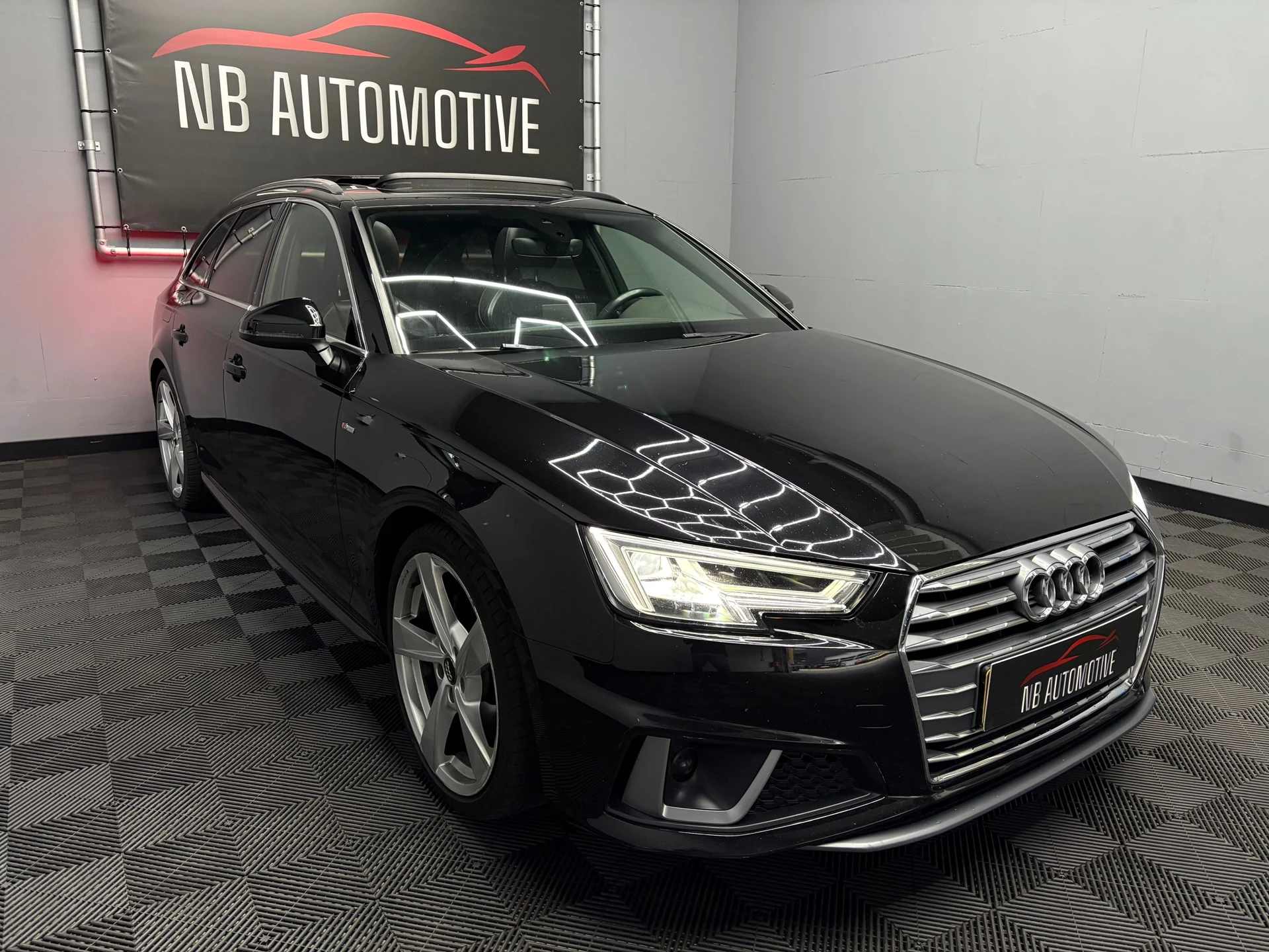 Hoofdafbeelding Audi A4