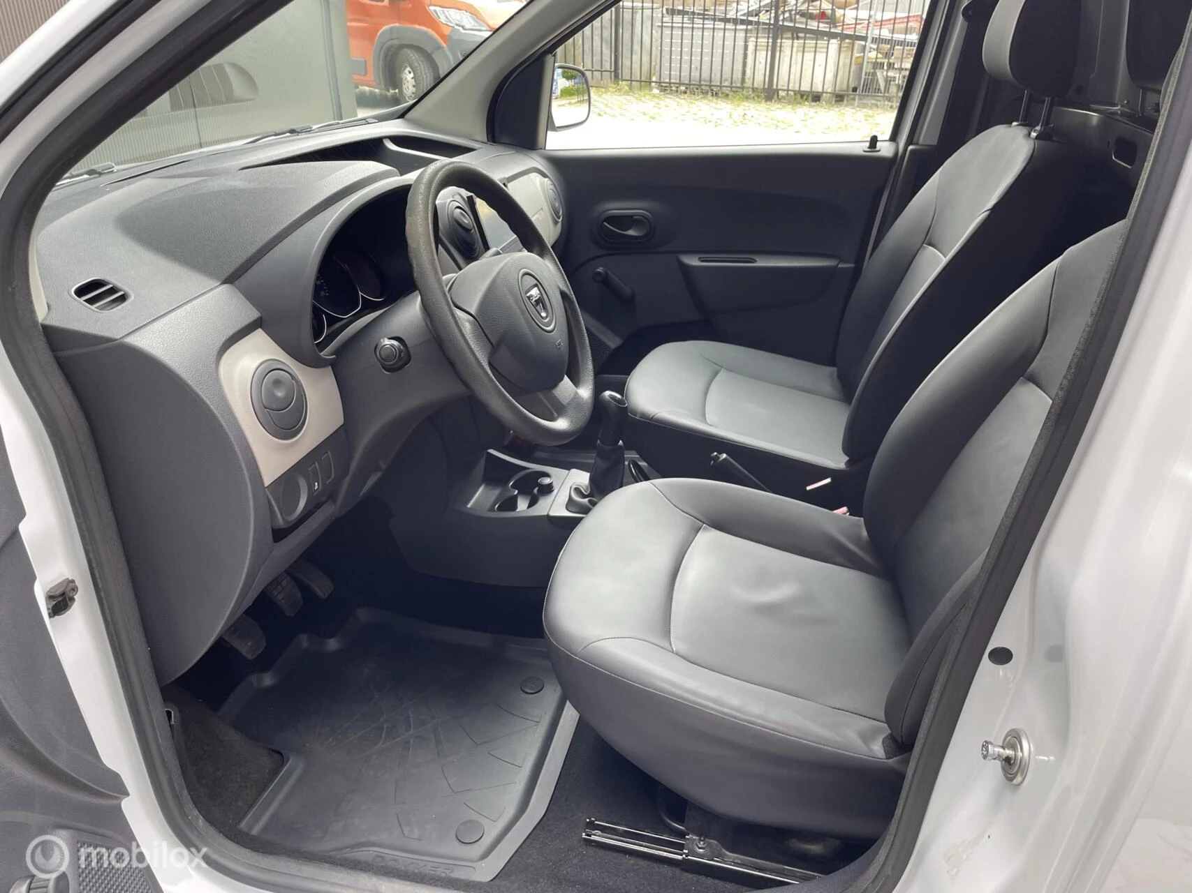 Hoofdafbeelding Dacia Dokker