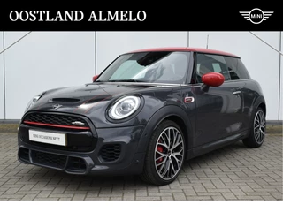 MINI 3-deurs Hatchback JCW Chili Automaat 232PK / Panoramadak / JCW Sportstoelen / Achteruitrijcamera / Adaptieve LED / Active Cruise Control / Comfort Access