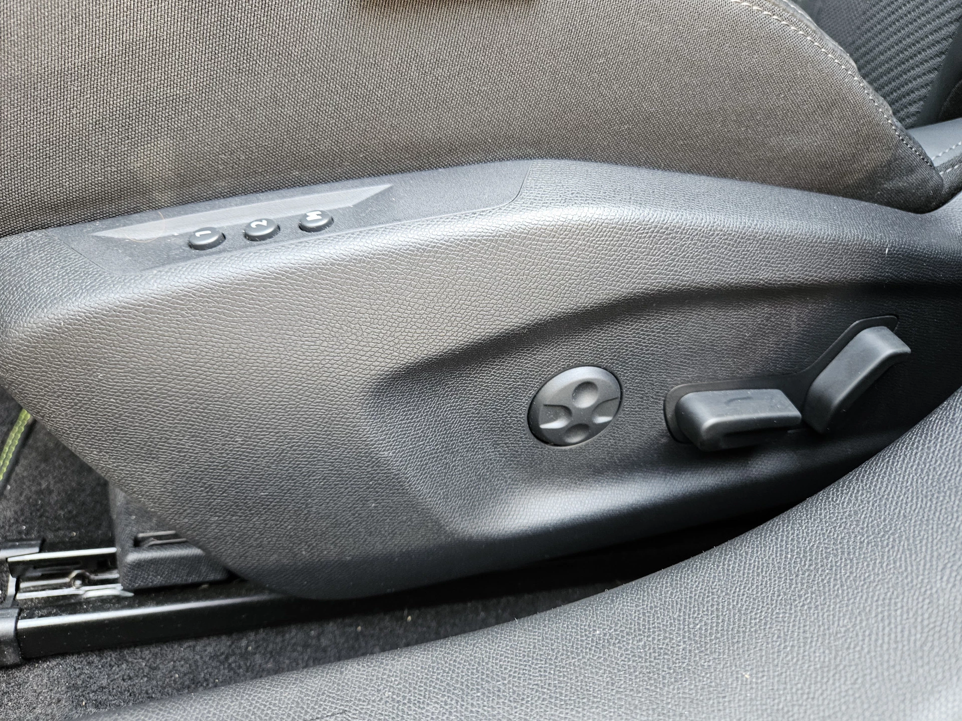 Hoofdafbeelding Peugeot 408