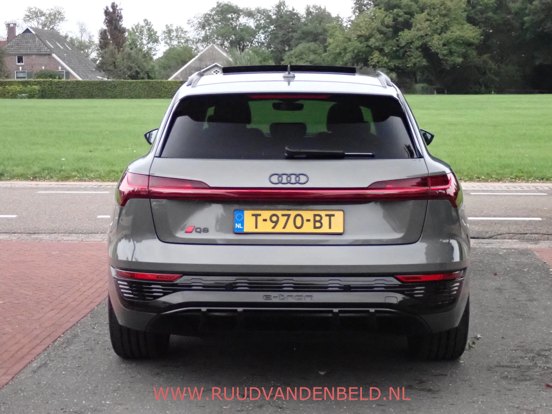 Hoofdafbeelding Audi Q8 e-tron