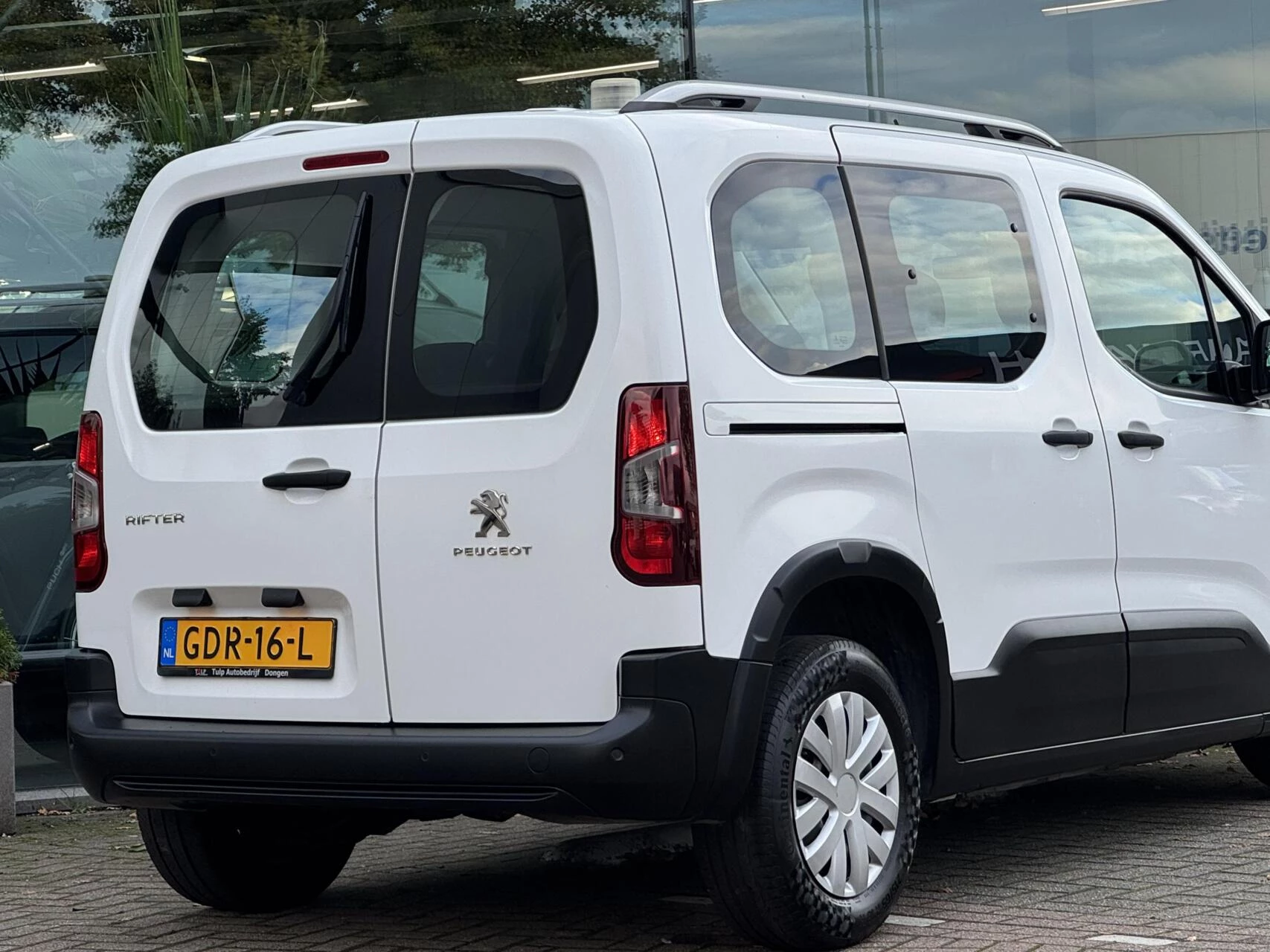 Hoofdafbeelding Peugeot Rifter