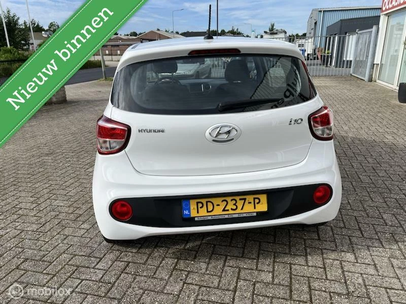 Hoofdafbeelding Hyundai i10