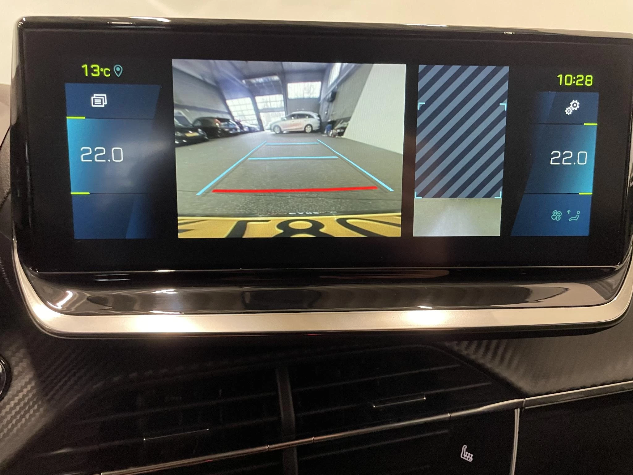 Hoofdafbeelding Peugeot e-208