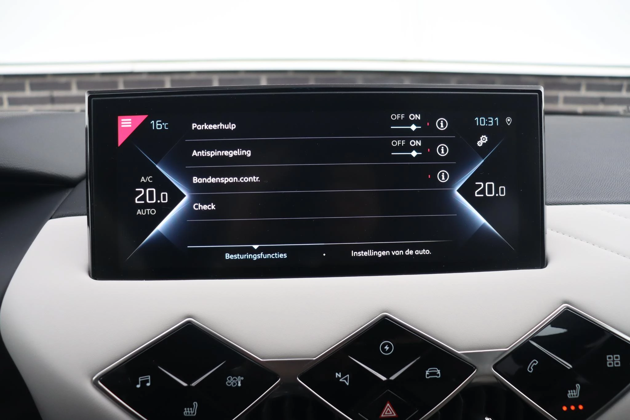 Hoofdafbeelding DS DS 3