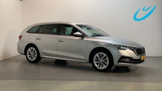 Skoda Octavia Combi 1.0 TSI Business Edition Parkeersensoren Navigatie App-Connect DAB+