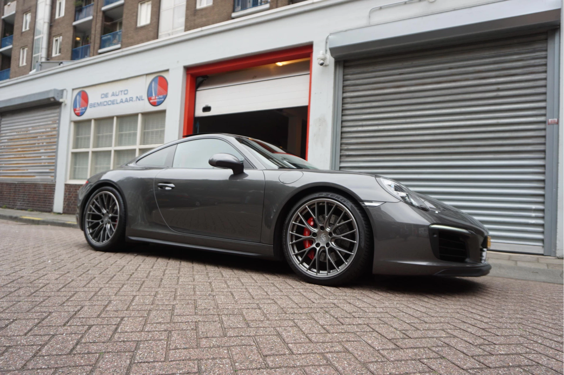 Hoofdafbeelding Porsche 911