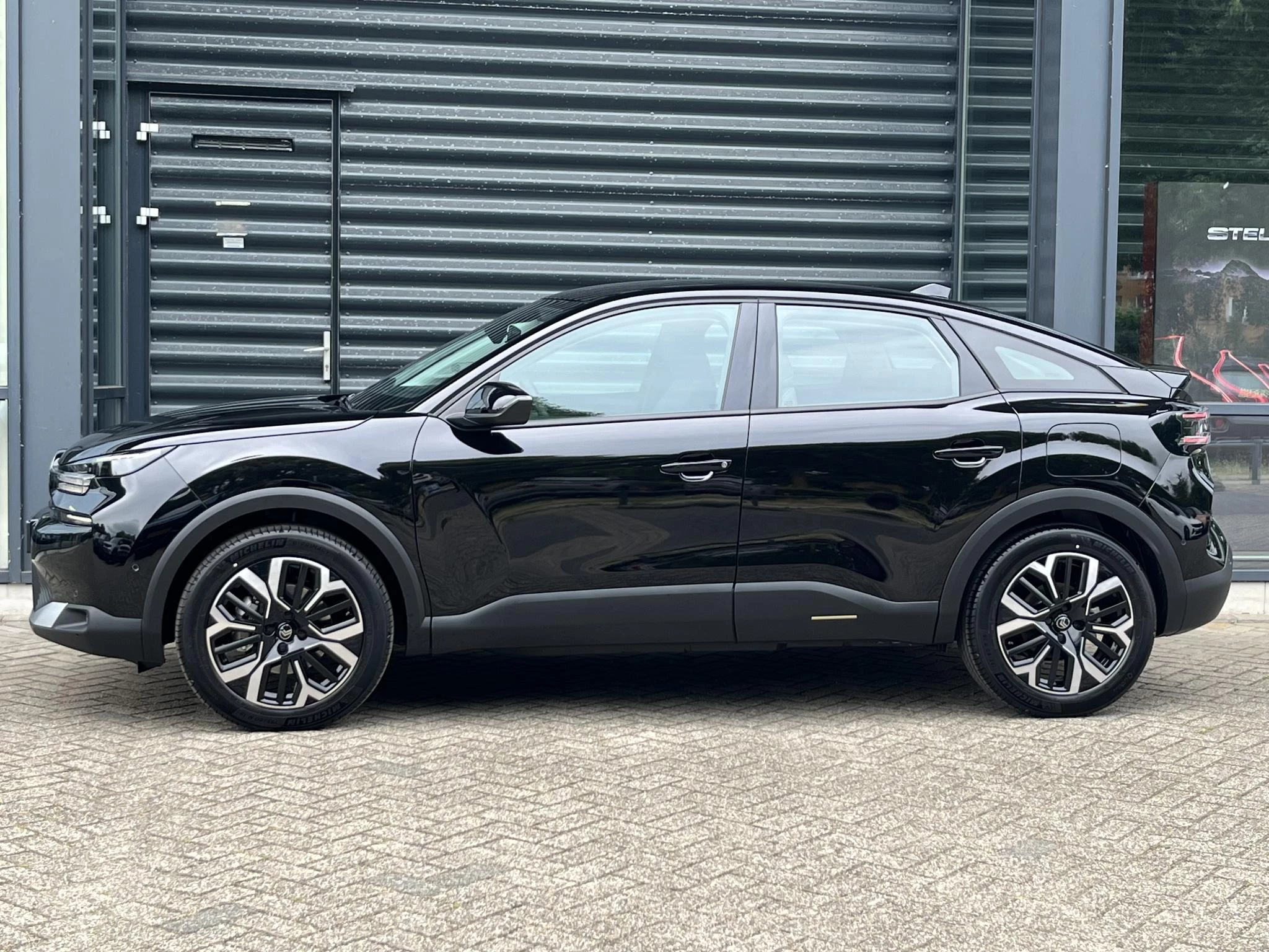 Hoofdafbeelding Citroën ë-C4