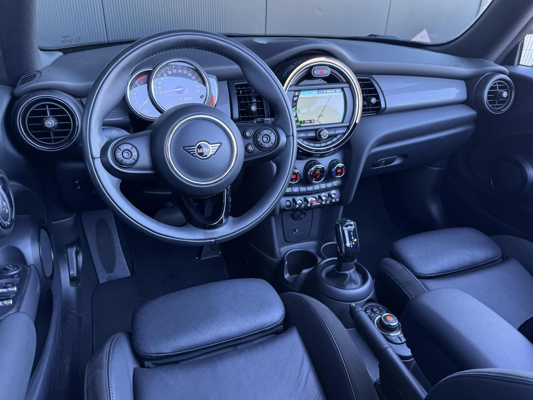 Hoofdafbeelding MINI Cooper Cabrio