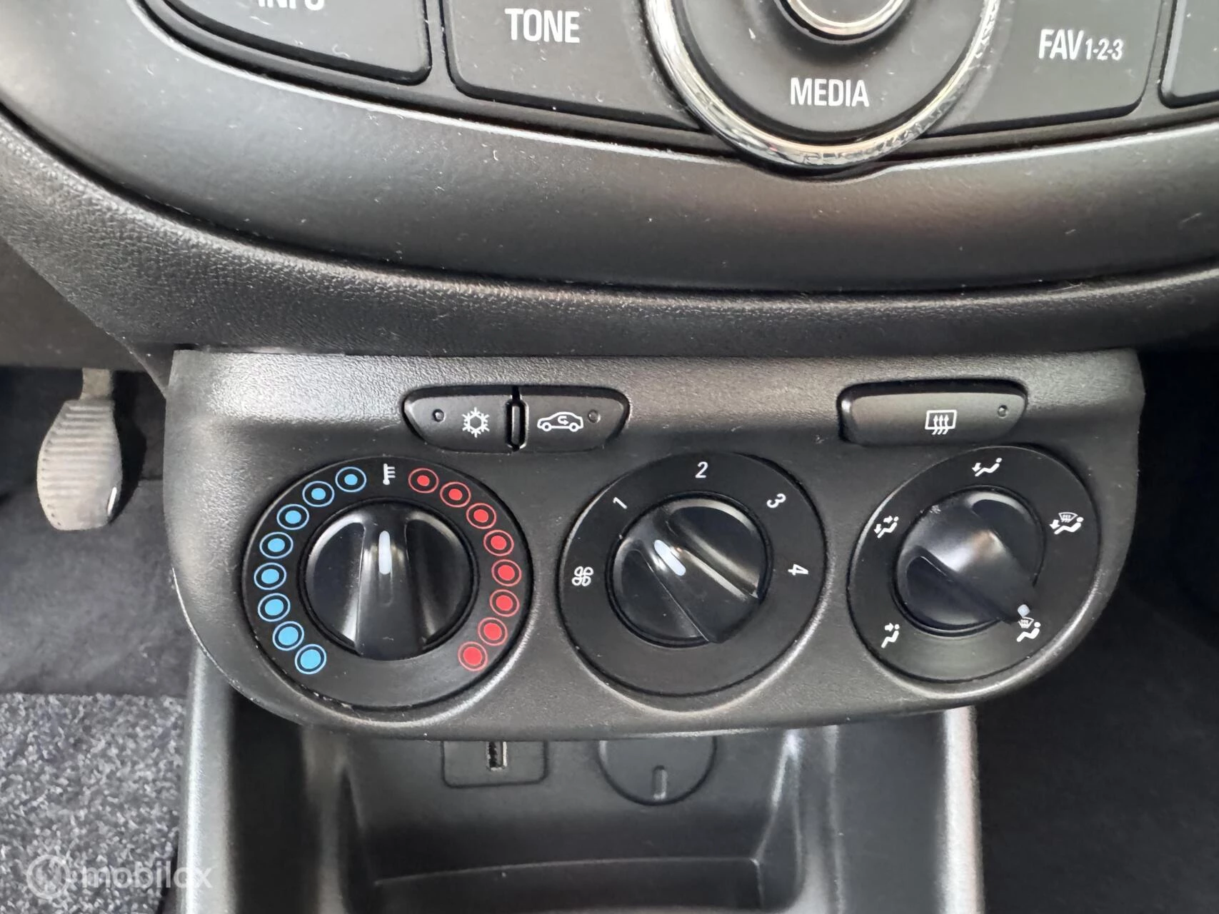 Hoofdafbeelding Opel Corsa