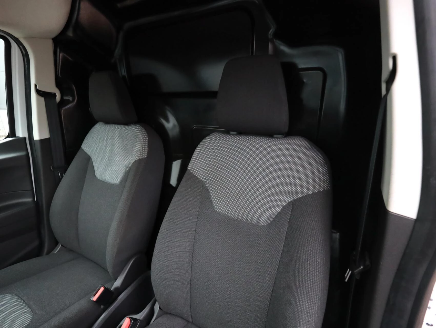 Hoofdafbeelding Ford Transit Courier