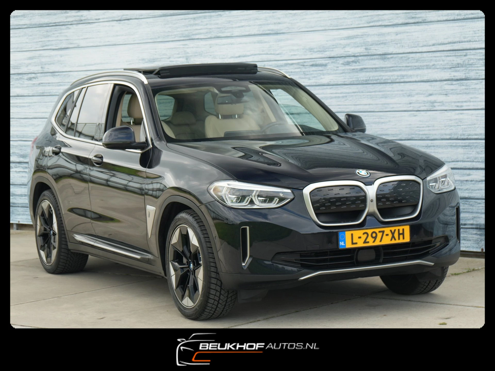 Hoofdafbeelding BMW iX3