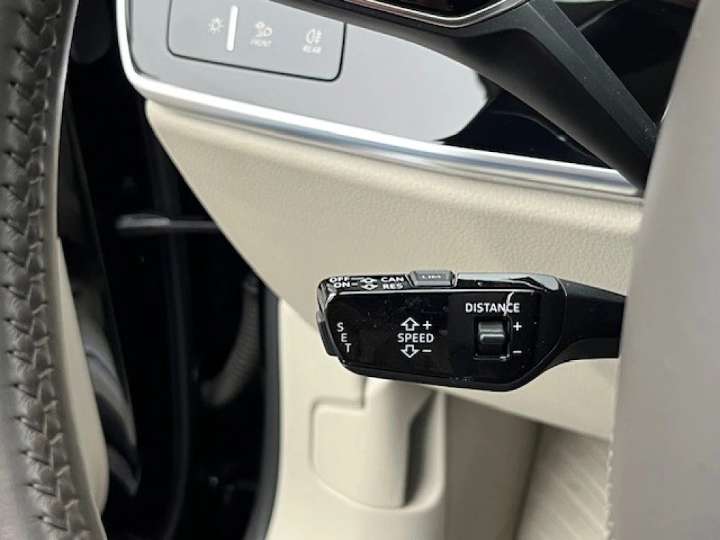Hoofdafbeelding Audi A8