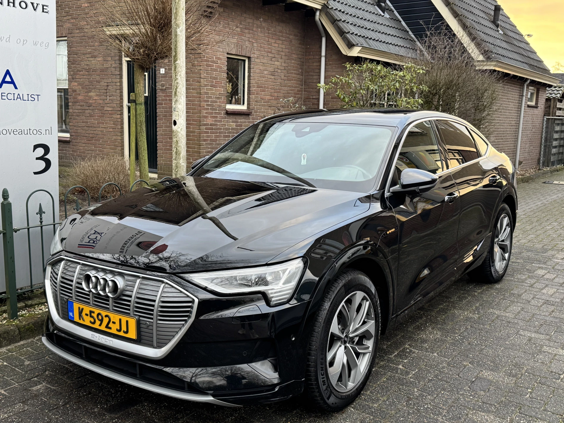 Hoofdafbeelding Audi e-tron