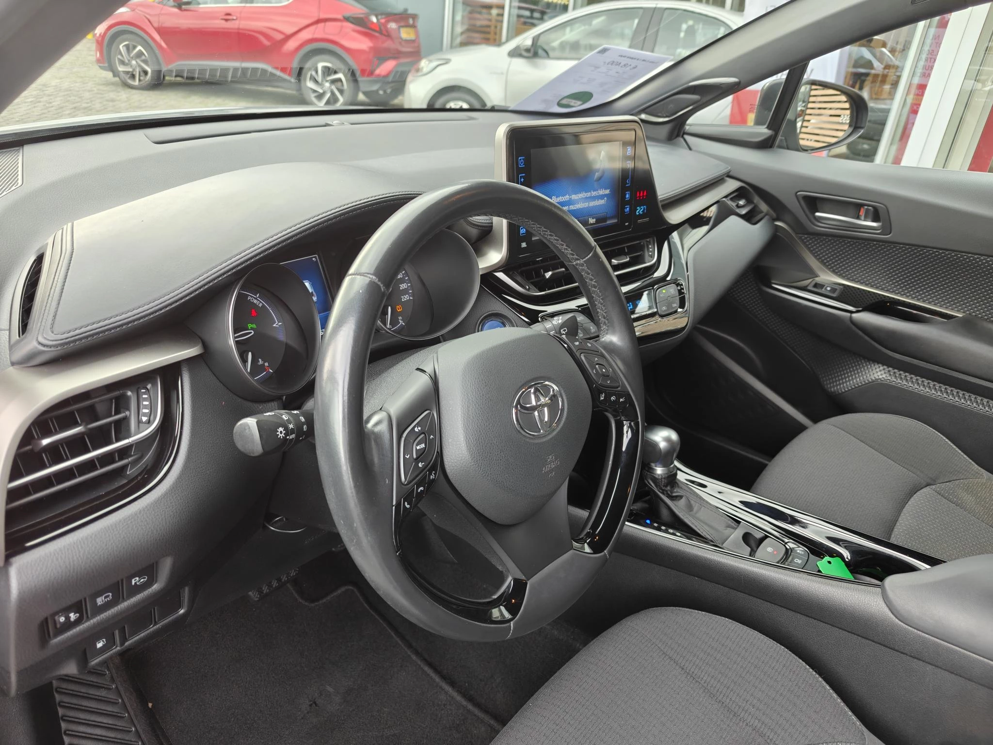 Hoofdafbeelding Toyota C-HR