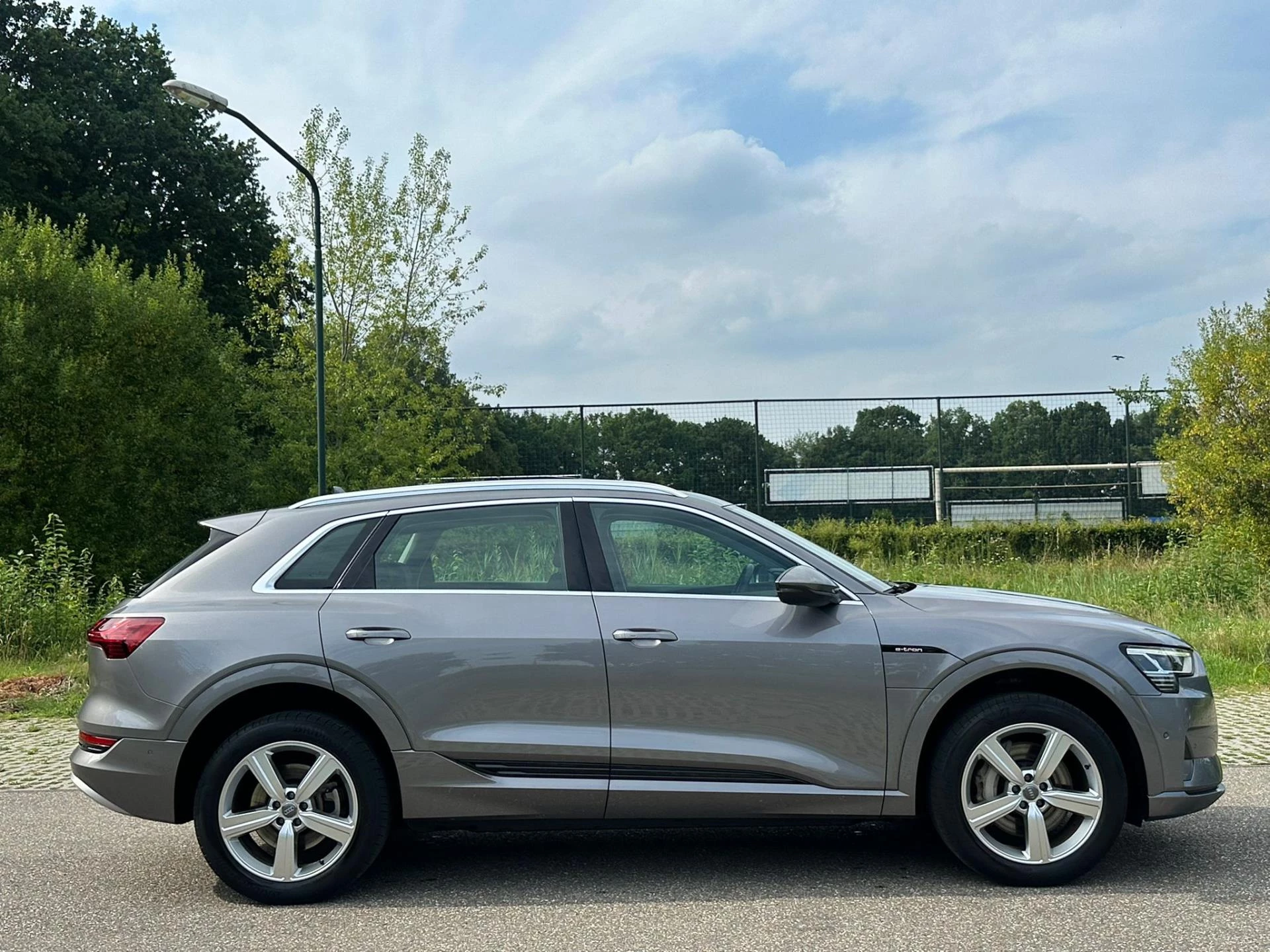 Hoofdafbeelding Audi e-tron