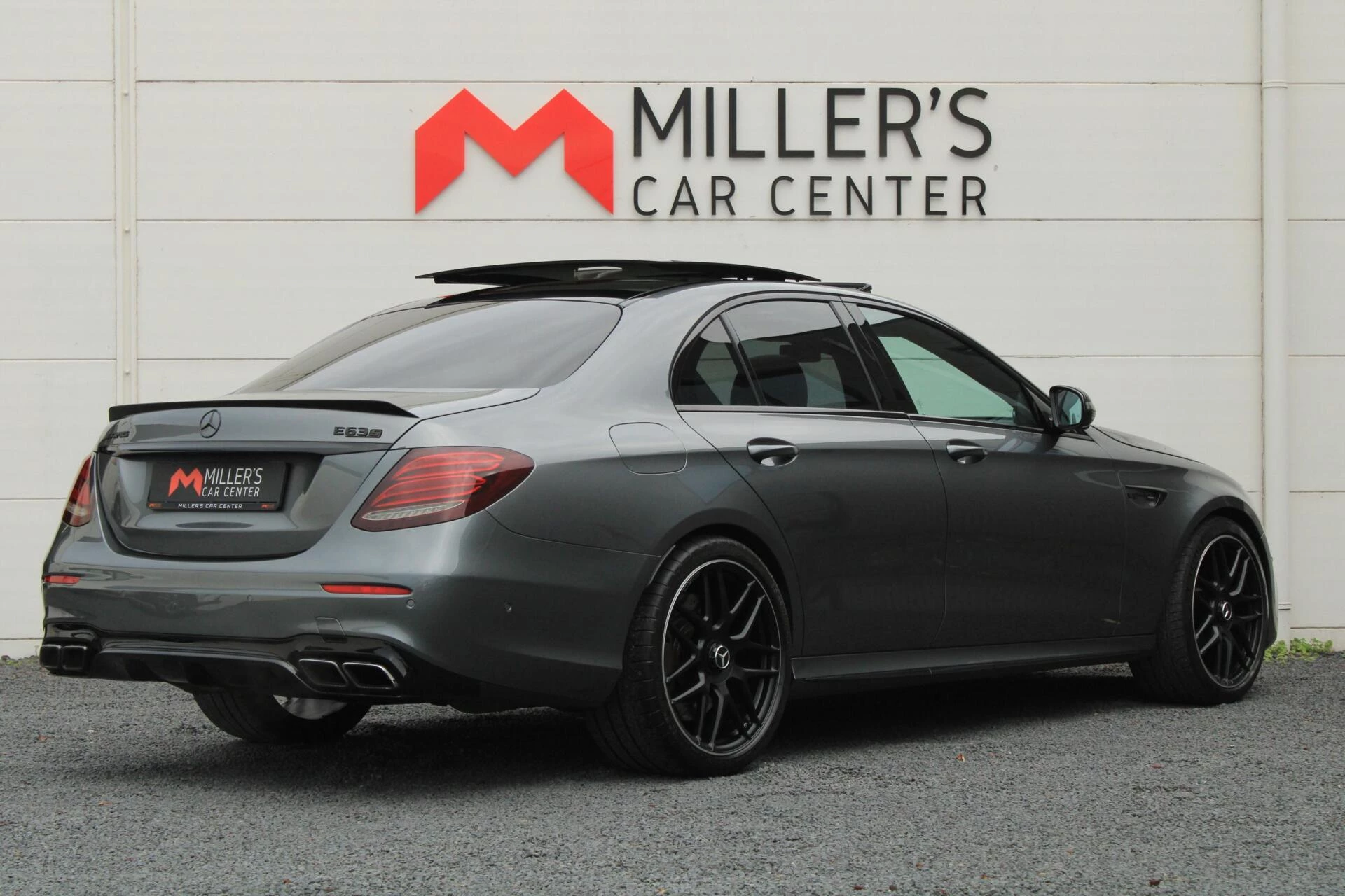 Hoofdafbeelding Mercedes-Benz E-Klasse