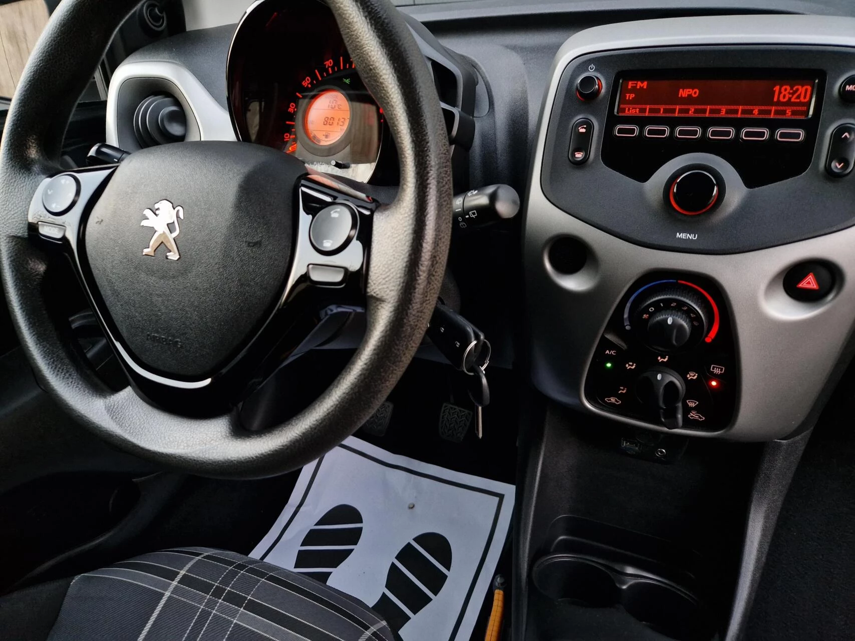 Hoofdafbeelding Peugeot 108