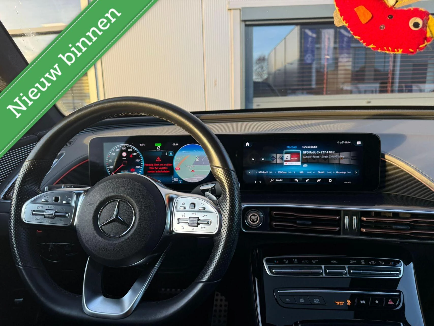 Hoofdafbeelding Mercedes-Benz EQC