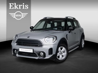 MINI Countryman Cooper Aut. Navigatie Plus pakket + Stoelverwarming + Trekhaak