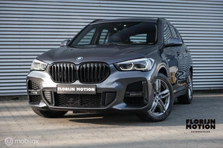 BMW X1 xDrive25e High Executive | M-Sport | LED | HUD | Trekhaak | PHEV | Miniral Grau | Stoelverw.