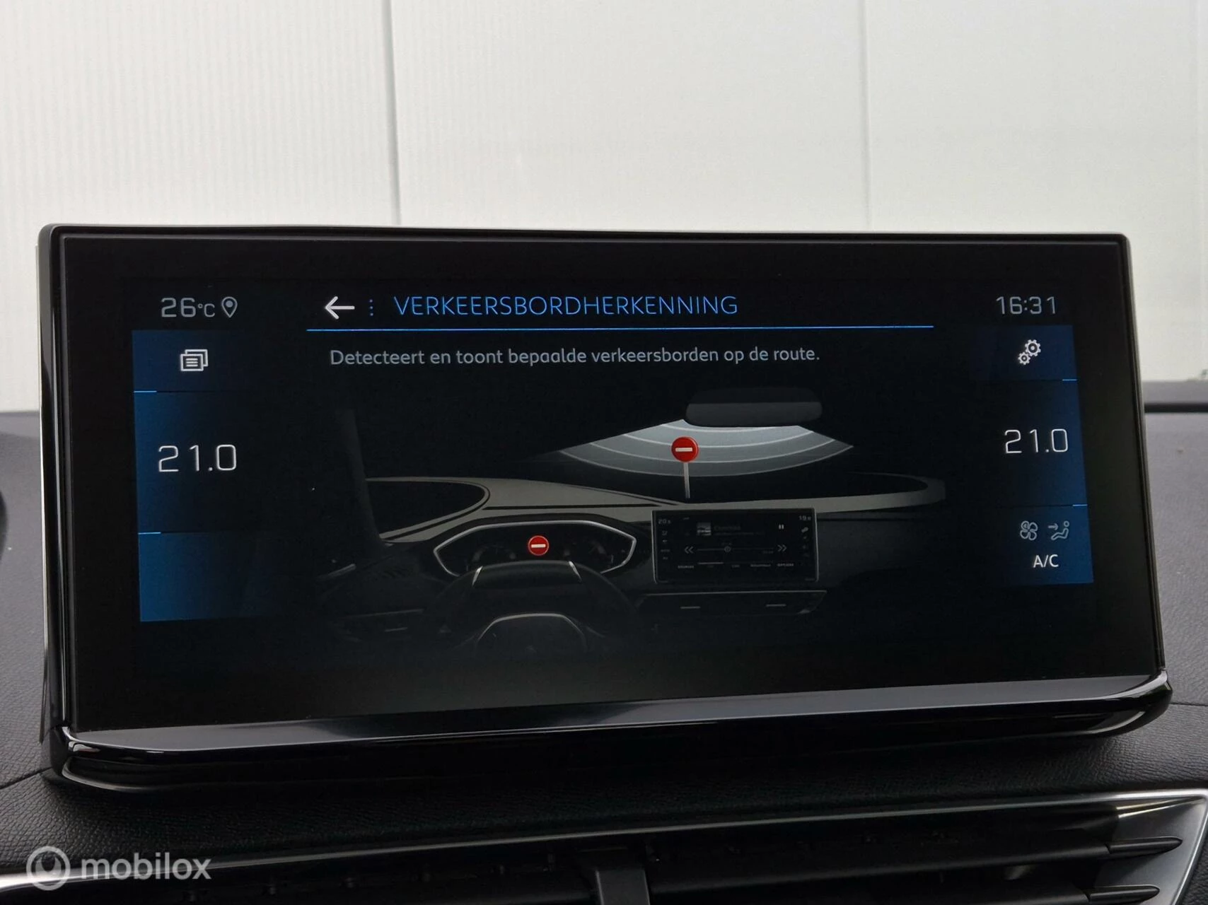 Hoofdafbeelding Peugeot 5008