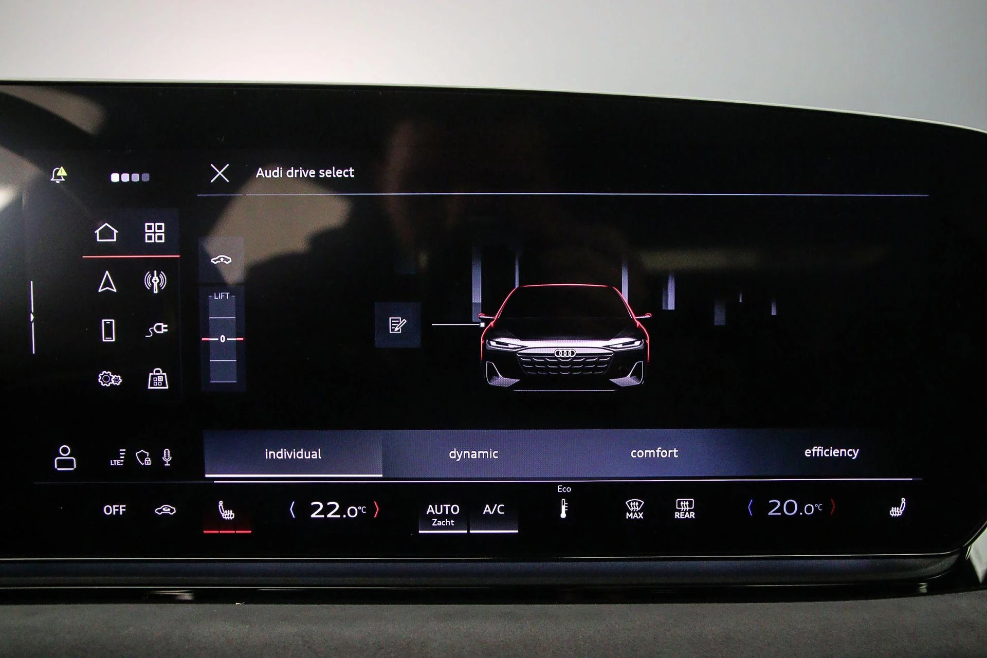 Hoofdafbeelding Audi A6 Avant e-tron