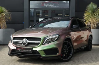 Hoofdafbeelding Mercedes-Benz GLA Mercedes-Benz GLA AMG 45 4MATIC Stuff2 420pk Panoramadak/Stoelverwarming/HarmanKardon