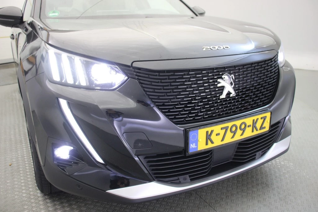 Hoofdafbeelding Peugeot e-2008