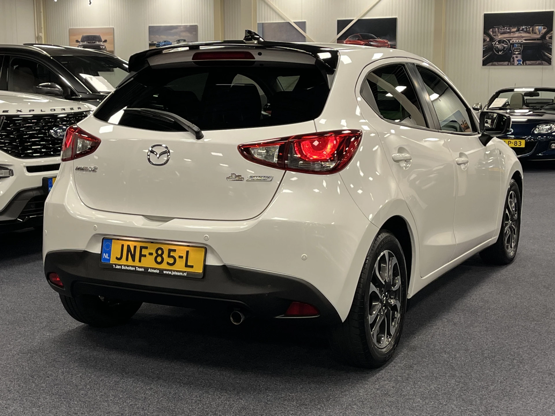 Hoofdafbeelding Mazda 2
