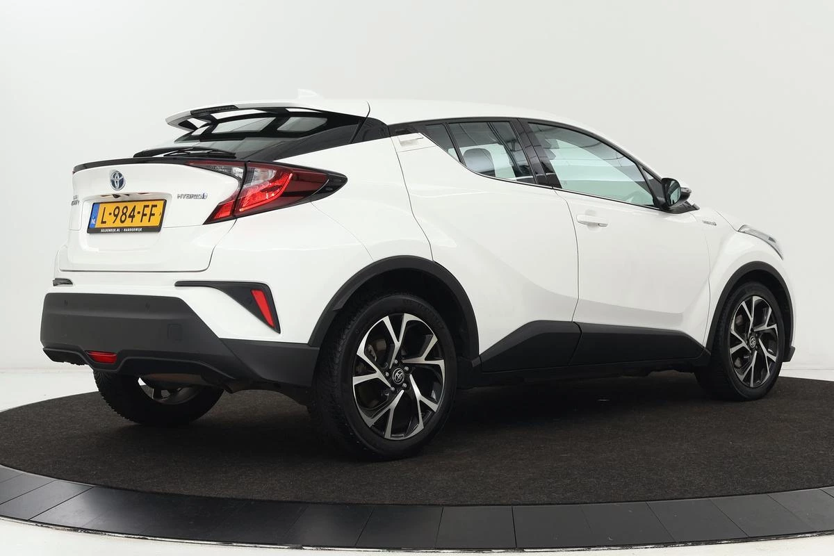 Hoofdafbeelding Toyota C-HR