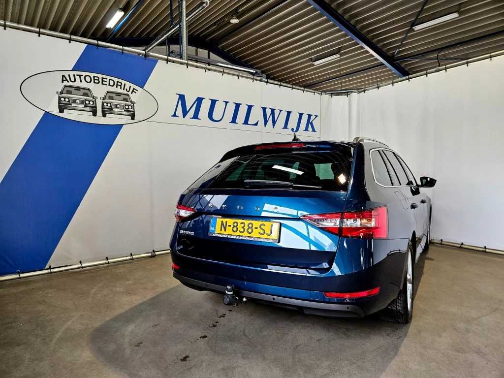 Hoofdafbeelding Škoda Superb