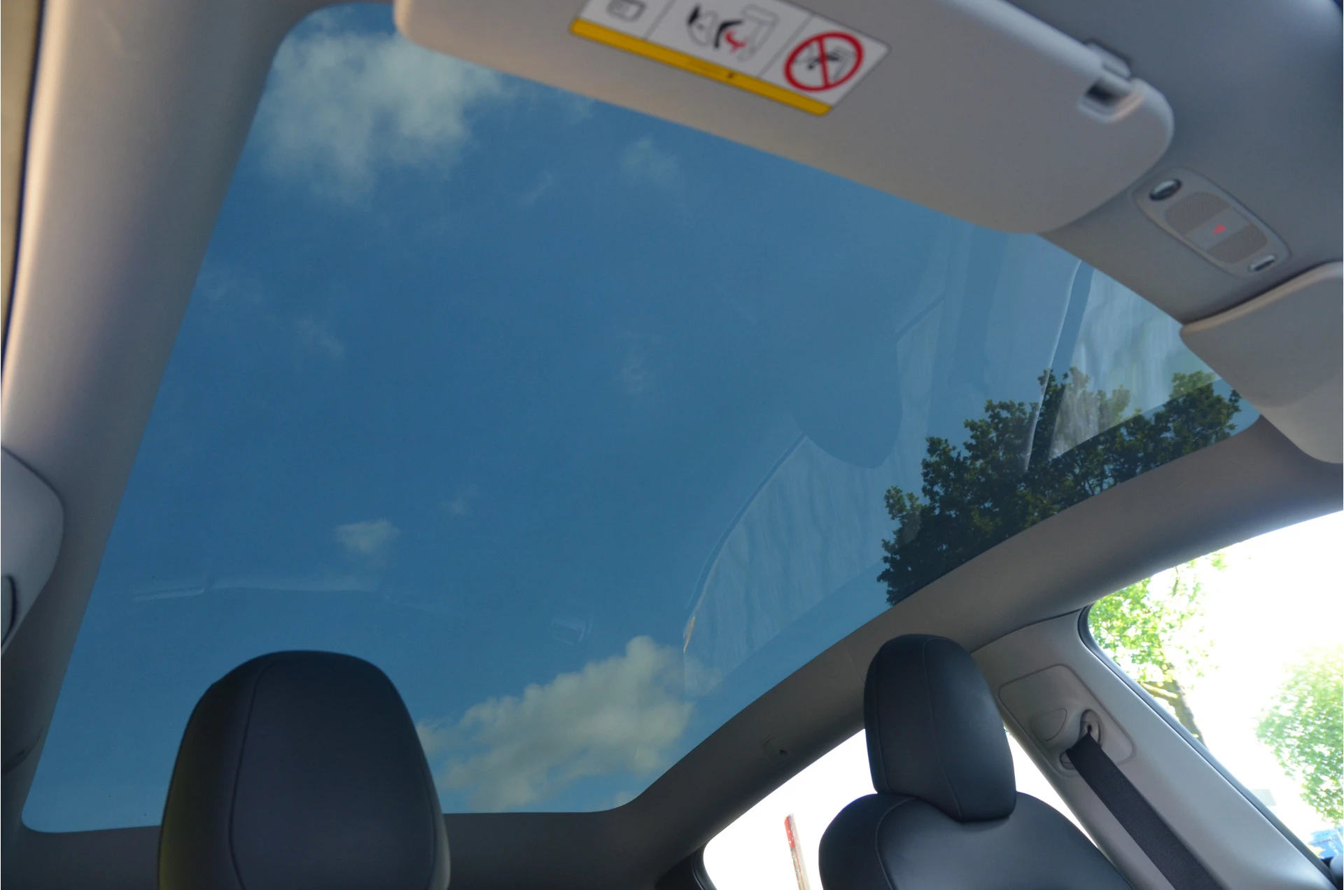 Hoofdafbeelding Tesla Model Y