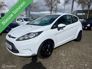 Hoofdafbeelding Ford Fiesta Ford Fiesta 1.25 Black & White Edition 6/12 m garantie