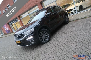 Volkswagen T-Roc 1.5 TSI Pano/Navi/Airco/Carplay/Automaat