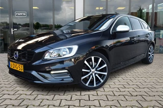 Volvo V60 1.6 T3 R-Design | Trekhaak | Navi | 18 Inch |