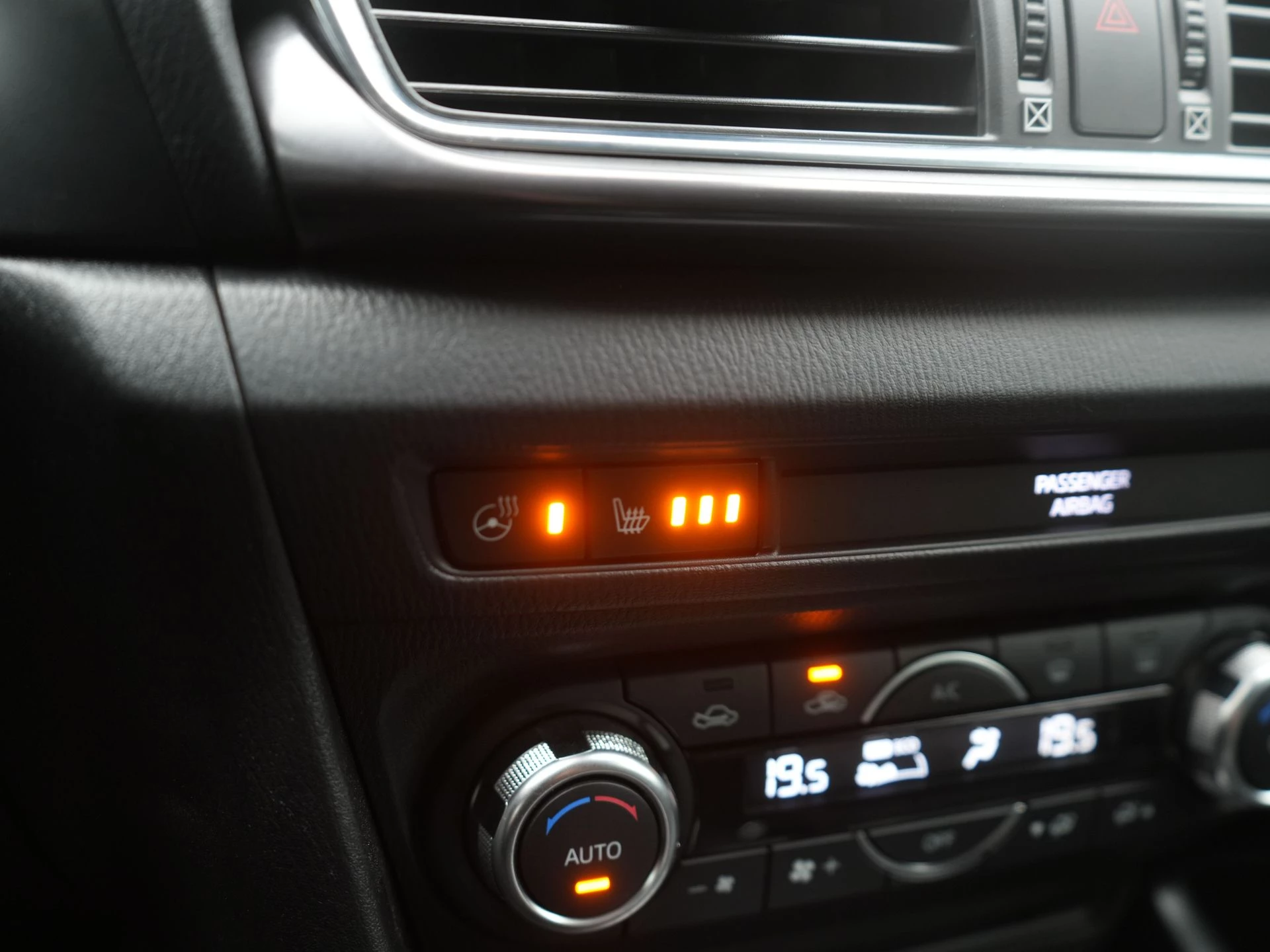 Hoofdafbeelding Mazda 3