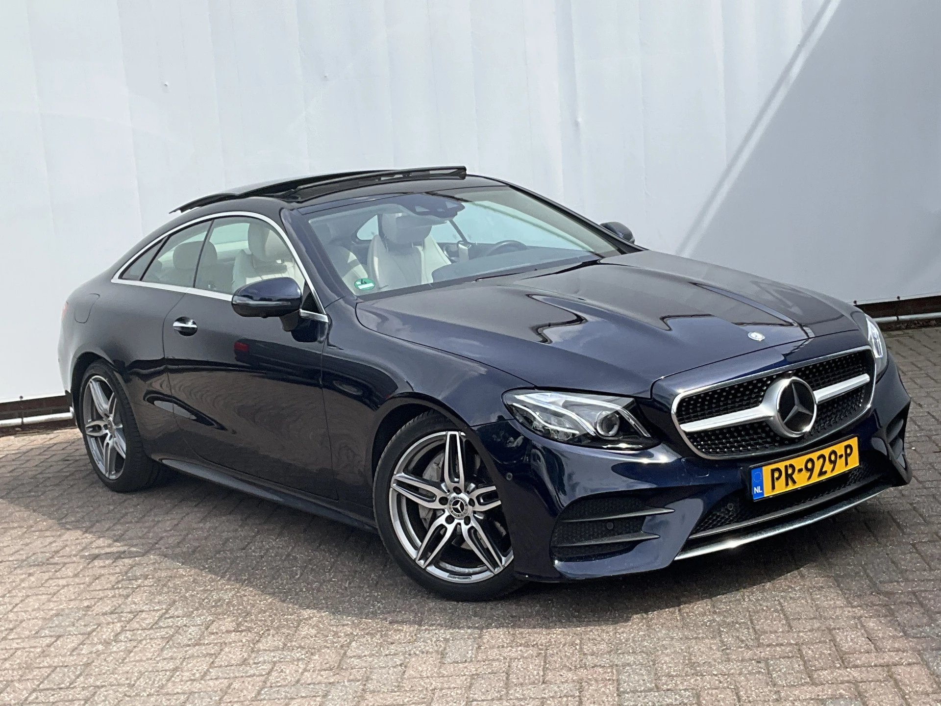 Hoofdafbeelding Mercedes-Benz E-Klasse