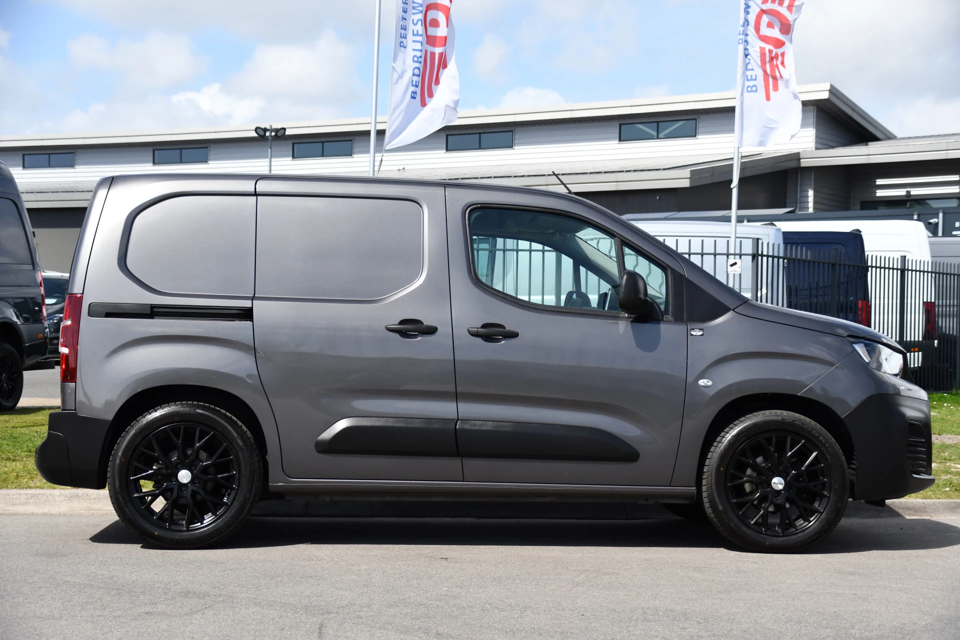 Hoofdafbeelding Peugeot Partner