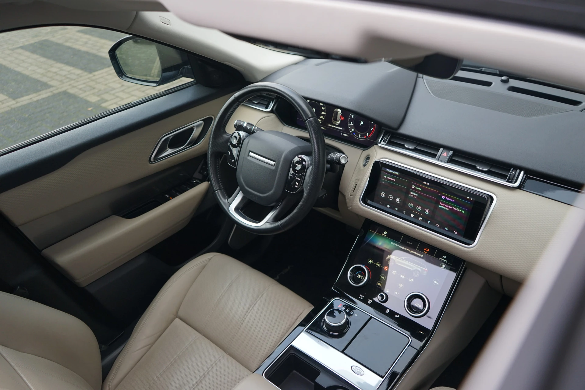 Hoofdafbeelding Land Rover Range Rover Velar